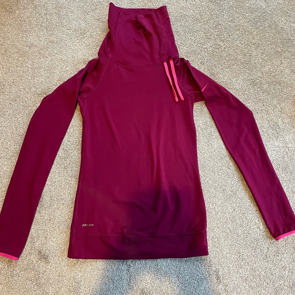 Nike Dri-Fit Burgundy Turtleneck Top. XS = extra small